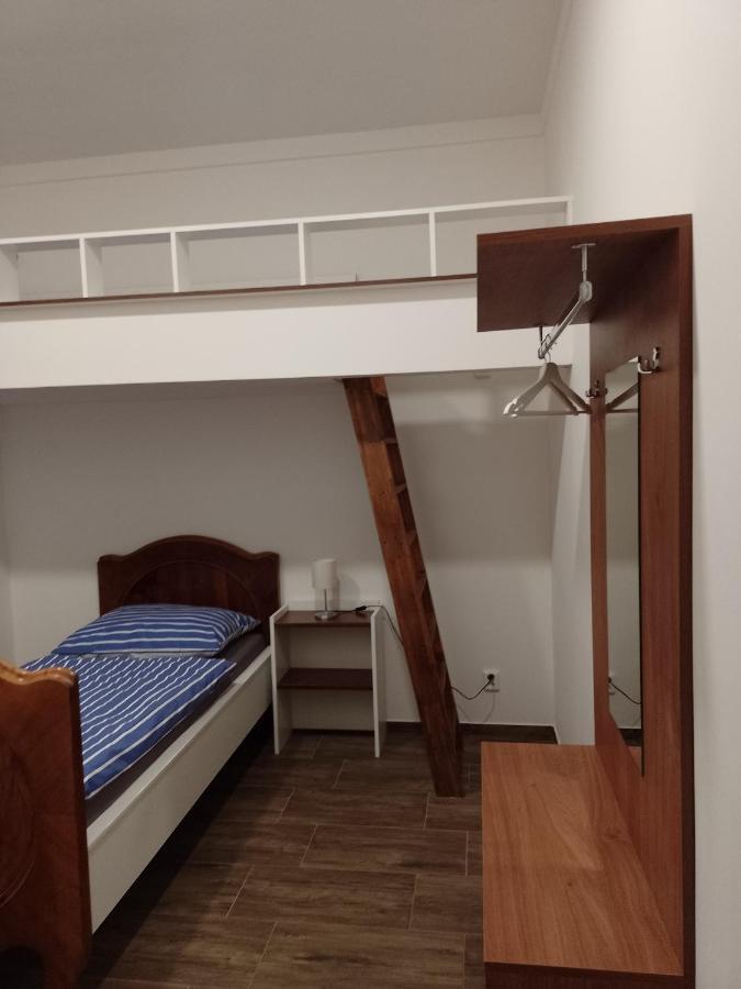 Penzion Litohlavy 17 - Na Samote U Lesa Králŭv Dvŭr Екстериор снимка